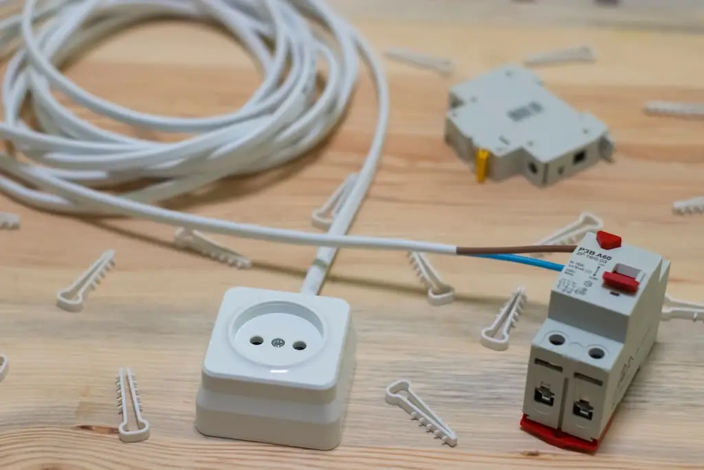 Protector de sobretensiones